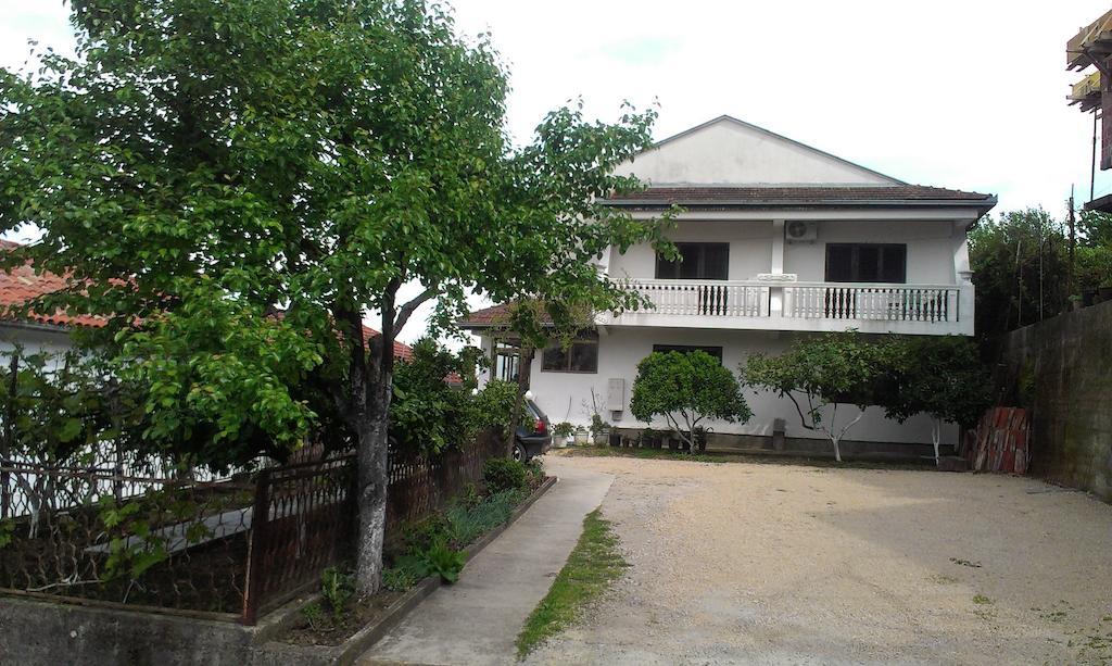 Guesthouse Sinani Ulcinj Eksteriør billede