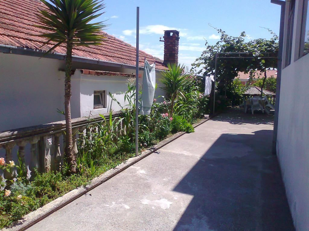 Guesthouse Sinani Ulcinj Eksteriør billede